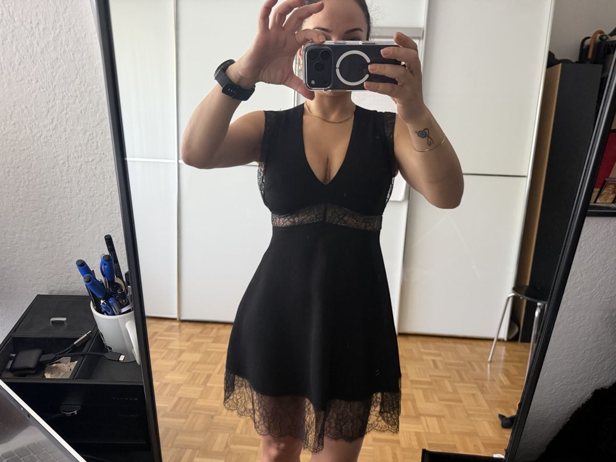 Sandro Vestiti: Sandro Kleid mit Spitzeneinsätzen – Usato da Bern venduto da sey_h766 2
