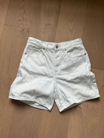Weisse Jeansshorts von Uniqlo GR 26