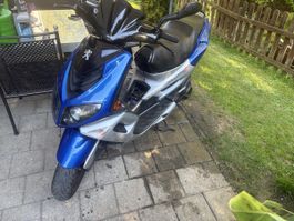 Peugeot Speedfight 2 Roller gelbe nummer
