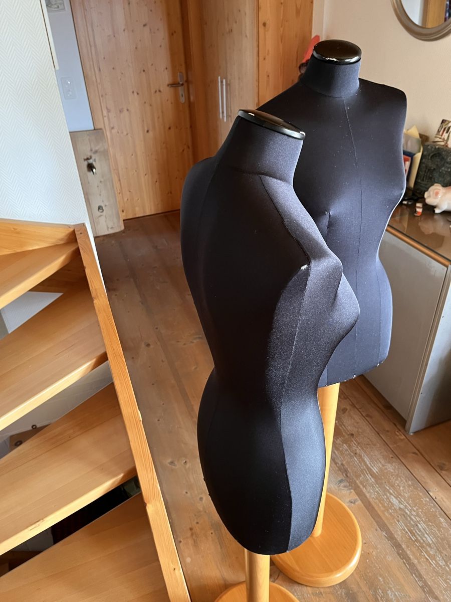 Allestimento di negozi e stand fieristici: Damen Torso – Usato da Hosenruck venduto da abakadabra 1