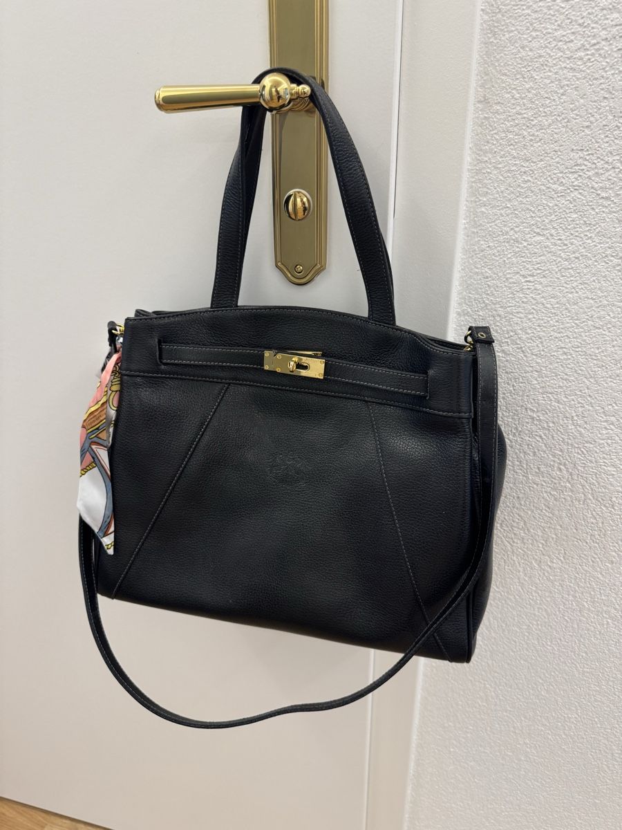 Borse da donna: Sac cuir noir bijouterie dorée – Usato da Puplinge venduto da Cechth