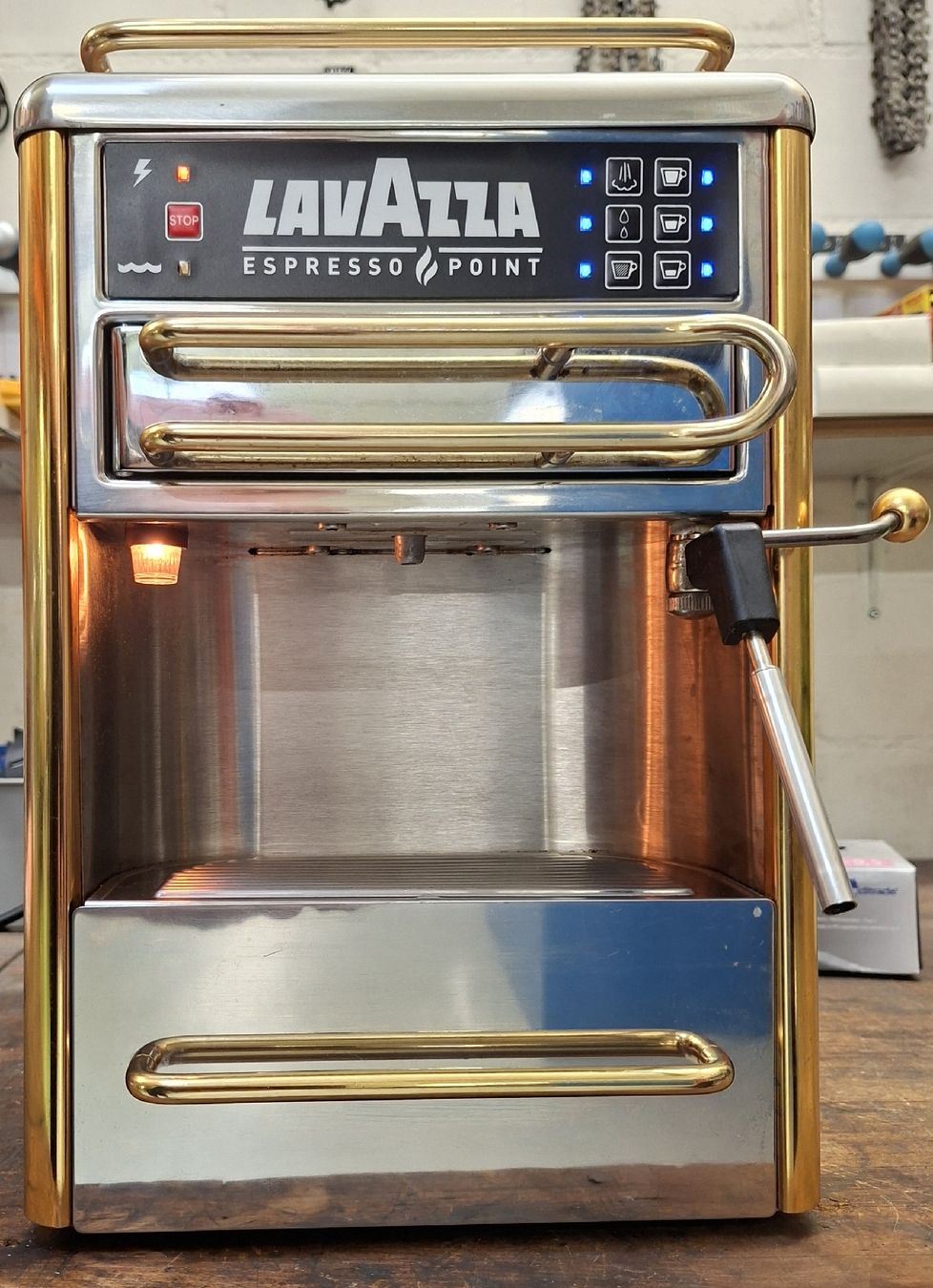 Lavazza Macchine per caffè & Macchine per espresso: Kaffeemaschine Matinee Lavazza – Usato da Kilchberg ZH venduto da H-D