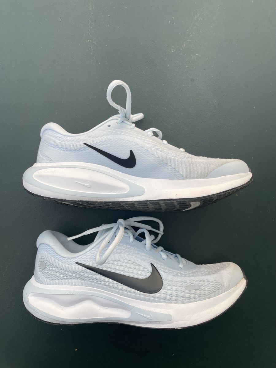 Nike Herrenschuhe: Nike Journey Run Schuhe in hellblau – Neu (gemäss Beschreibung) aus Winterthur von rea_l8zf 1