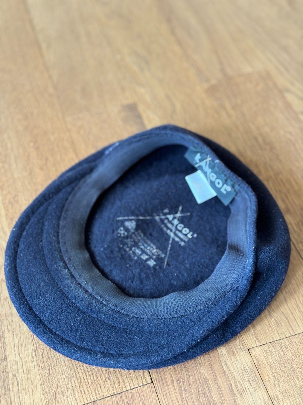 Sonstige Kleidung & Accessoires: Kangol Flatcap aus Wolle, dunkelblau, Grösse M – Gebraucht aus Riehen von lor_d5w8 2