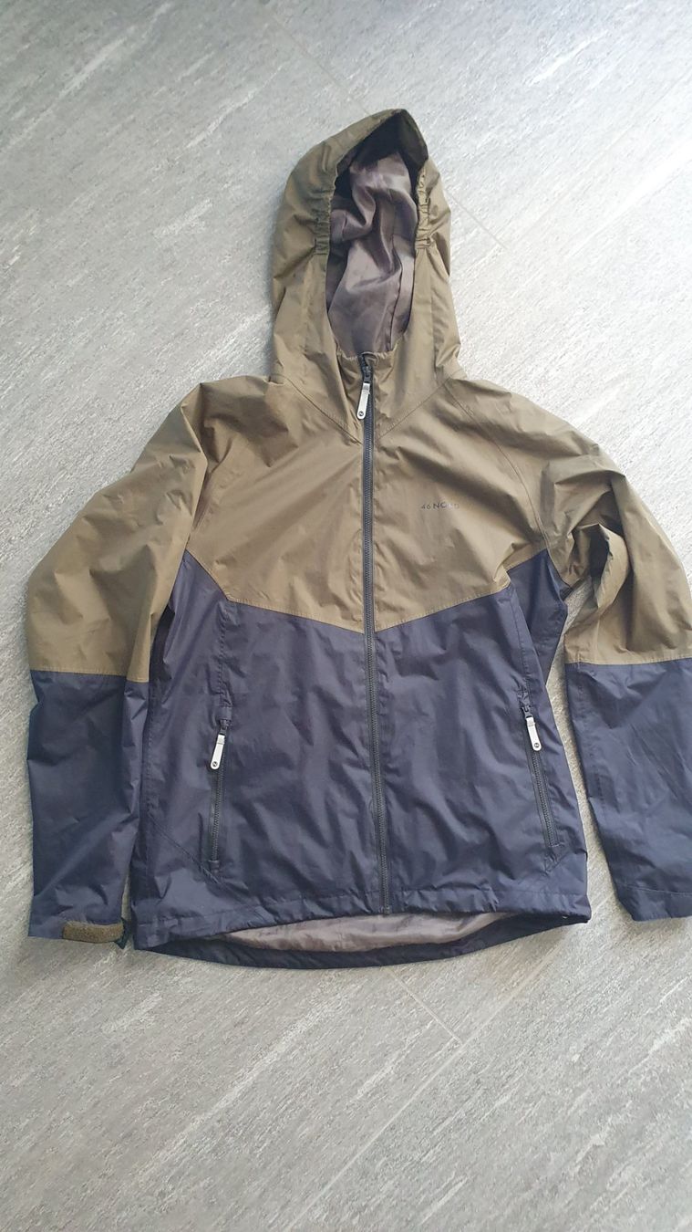 46 Nord Giacche & Cappotti: Regenjacke Gr. 176 – Usato da Dürnten venduto da Rotorua07