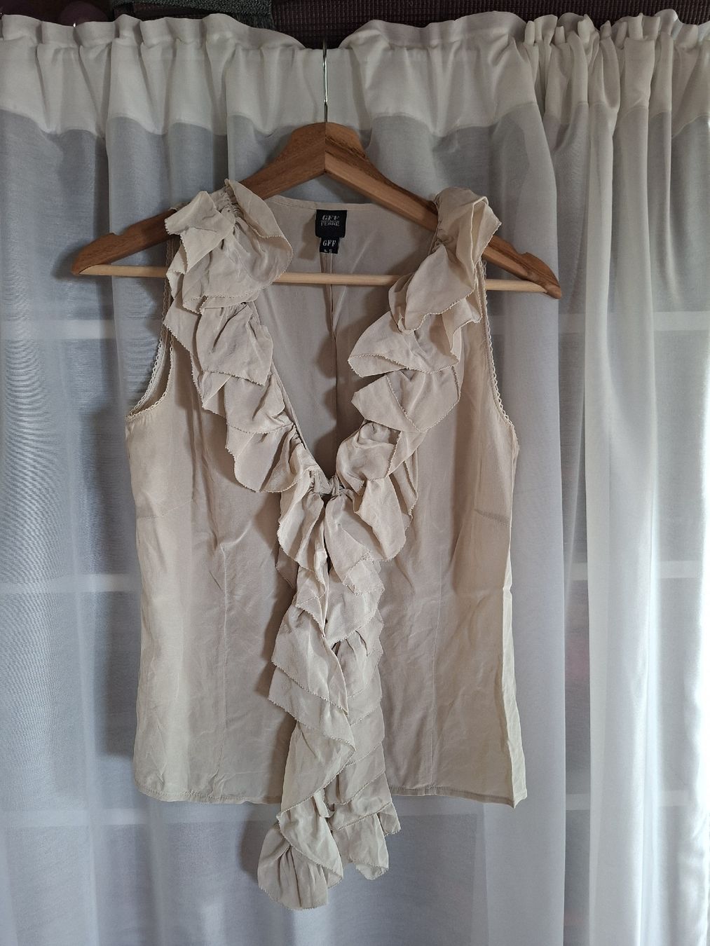 Gianfranco Ferre Top: Top 100% soie Gianfranco Ferre - T. S/M – Usato da Lausanne venduto da Super-cerise