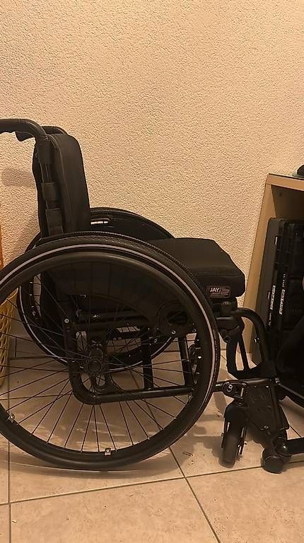 Rollstühle: Ottobock Advantgarde DS – Gebraucht aus Krauchthal von pajula