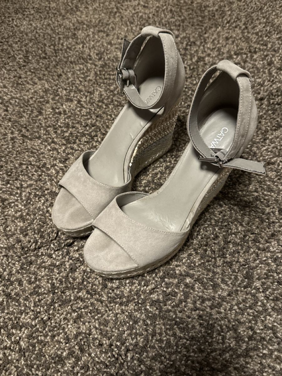 Dosenbach Scarpe da donna: Sommerliche Keilabsatz-Sandalen – Usato da Uerikon venduto da Vanessita07 1