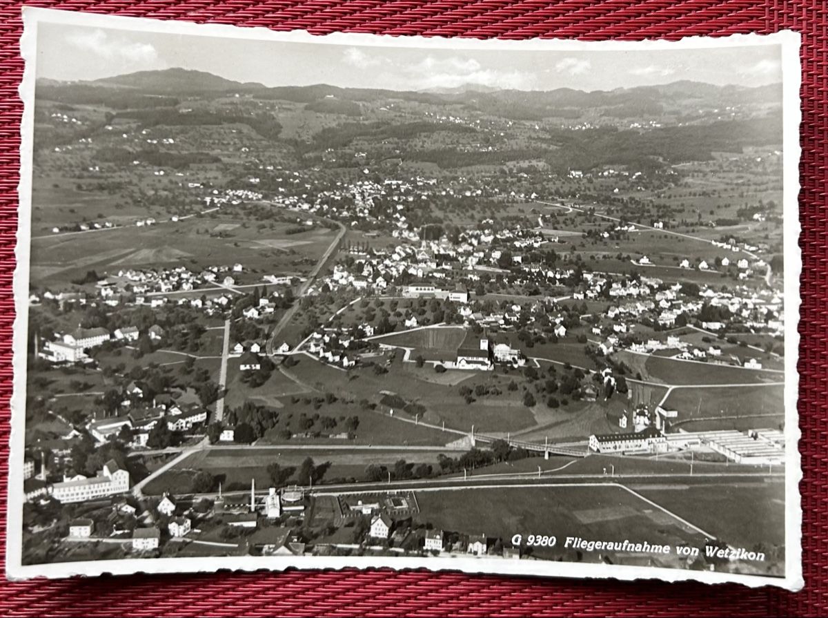 Cartoline postali: Fliegeraufnahme Wetzikon  – Usato da Horw venduto da Tellbub