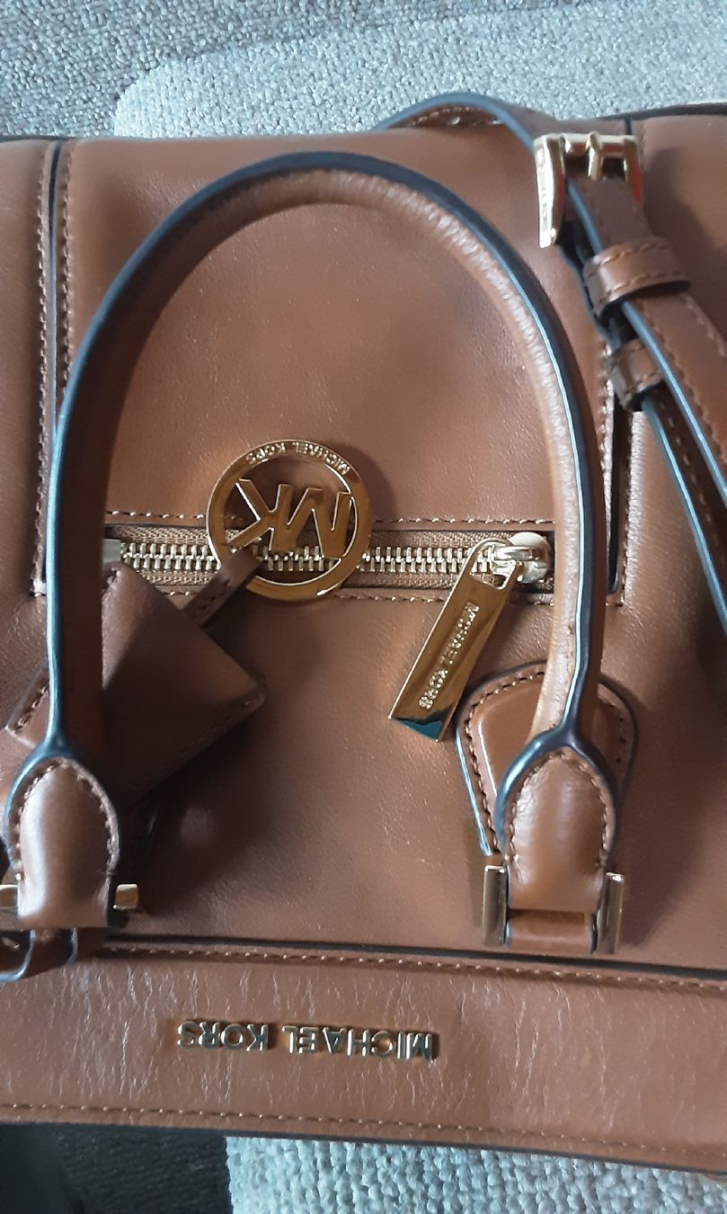 Michael Kors Taschen für Damen: Michael Kors Handbag – Gebraucht aus Wetzikon ZH von Balloonartist 4