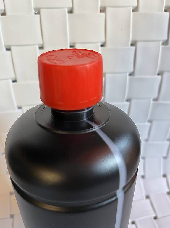 Accessori da laboratorio: Circa 600 bottiglie HDPE da 1 litro  GRATIS – Usato da Lugaggia venduto da san_q5fv 1