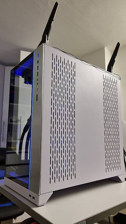 Lian Li Boîtiers: Lian-Li O11Dynamic XL – D'occasion à Unterengstringen par Baldyman 2