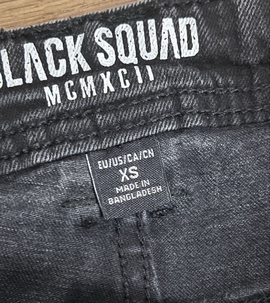 Jeans: Schwarze Jeans short, Grösse XS – Usato da Rafz venduto da SaintCruz 3