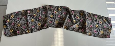 Scarf animal print floral pattern