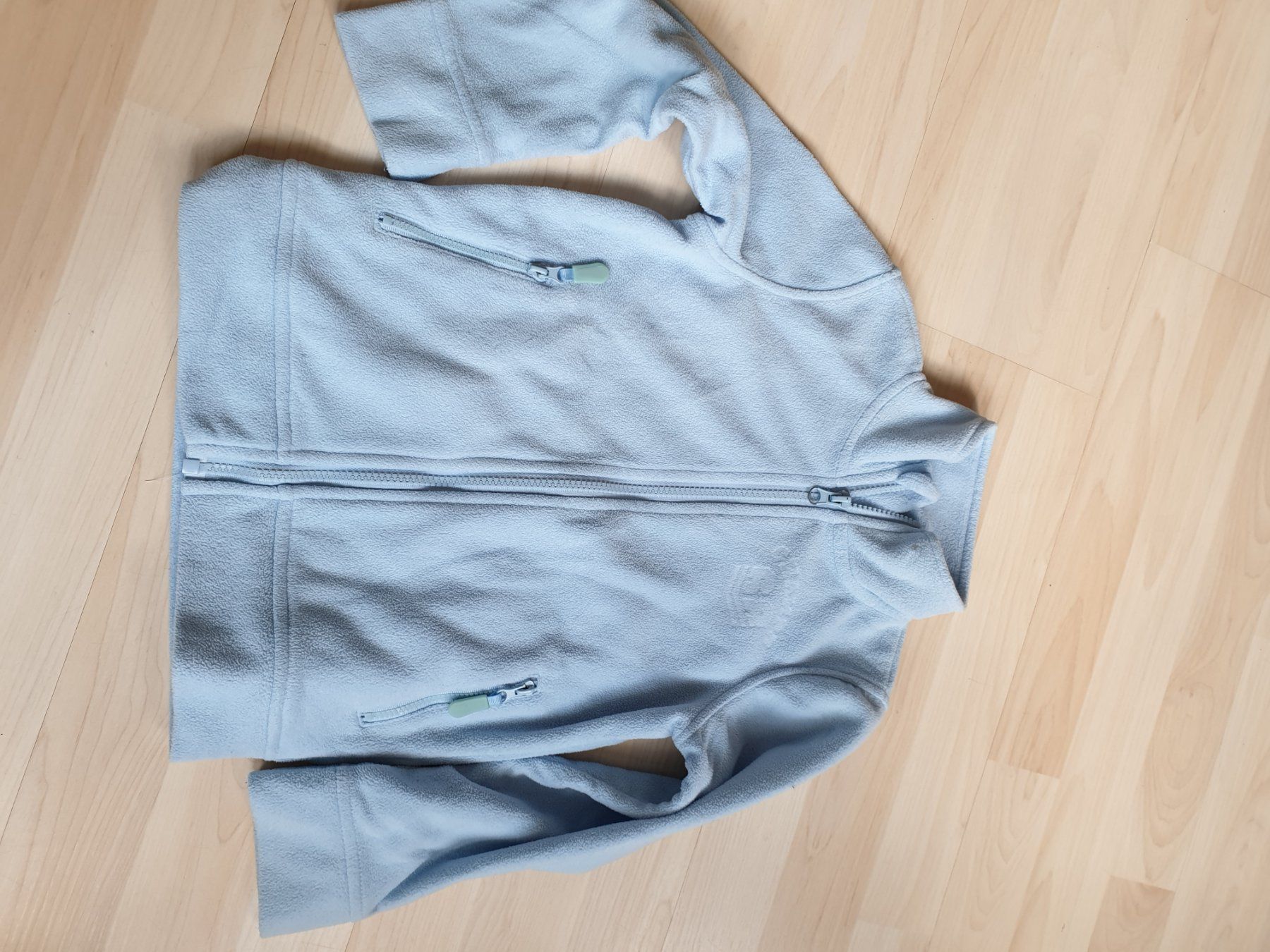 Lotti & Set di vestiti: Faserpelz Pullover und Jacke, 110 und 1166 – Usato da Schönengrund venduto da lia_t65g 1