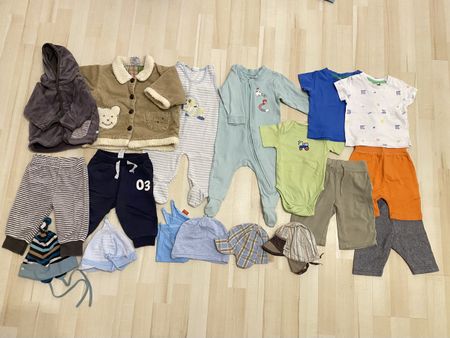 Grosses Kleiderpaket Gr. 68 für Baby Jungs.