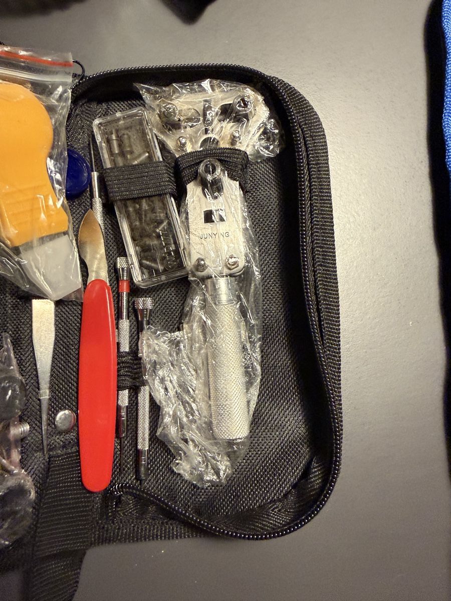 Tutti gli attrezzi: Watch Repair Tool Kit - Professional, Portable, Compact – Nuovo e nell'imballaggio originale da Zürich venduto da kuengka 2