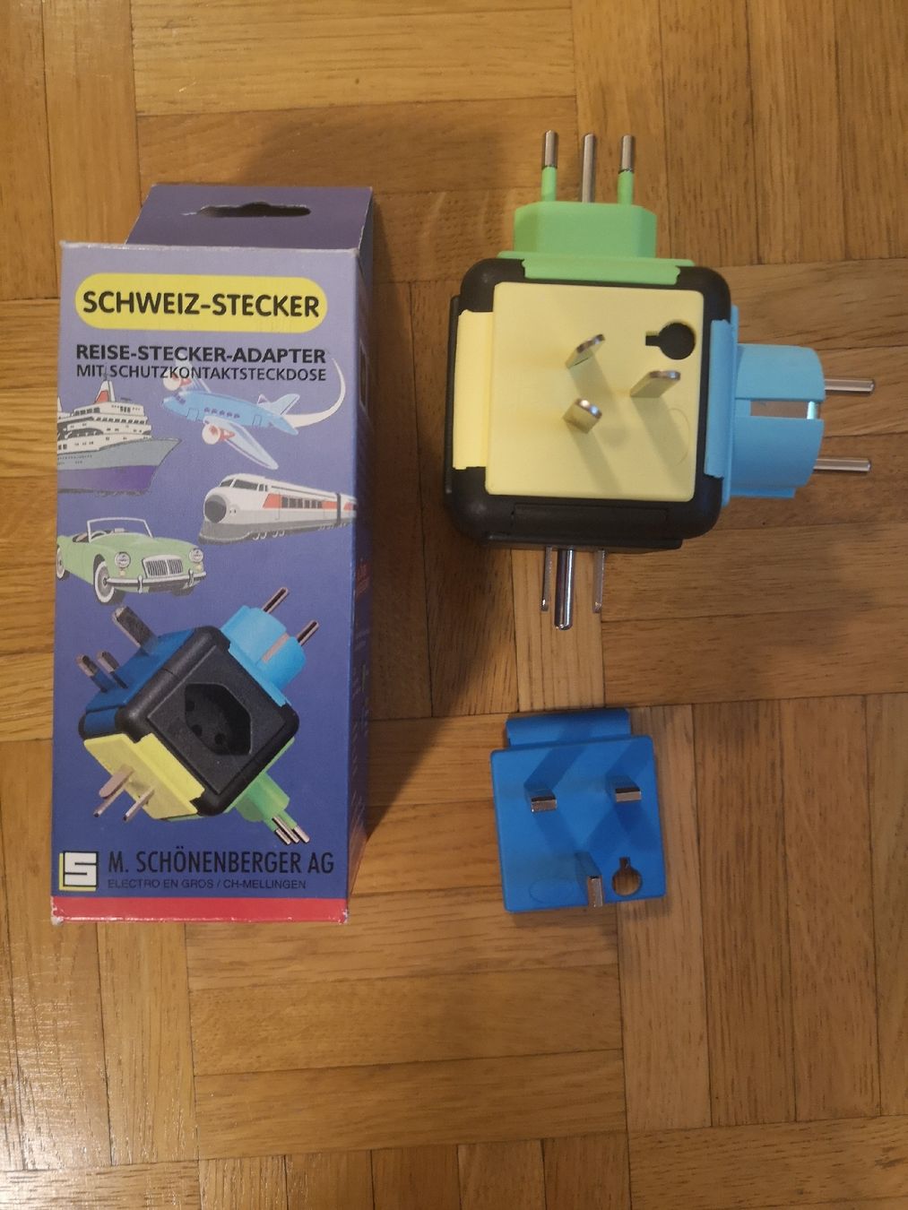 Unità & Adattatore: Reise-Stecker-Adapter mit Schutzkontaktsteckdose . – Nuovo e nell'imballaggio originale da Dietikon venduto da aro_mr6l 1