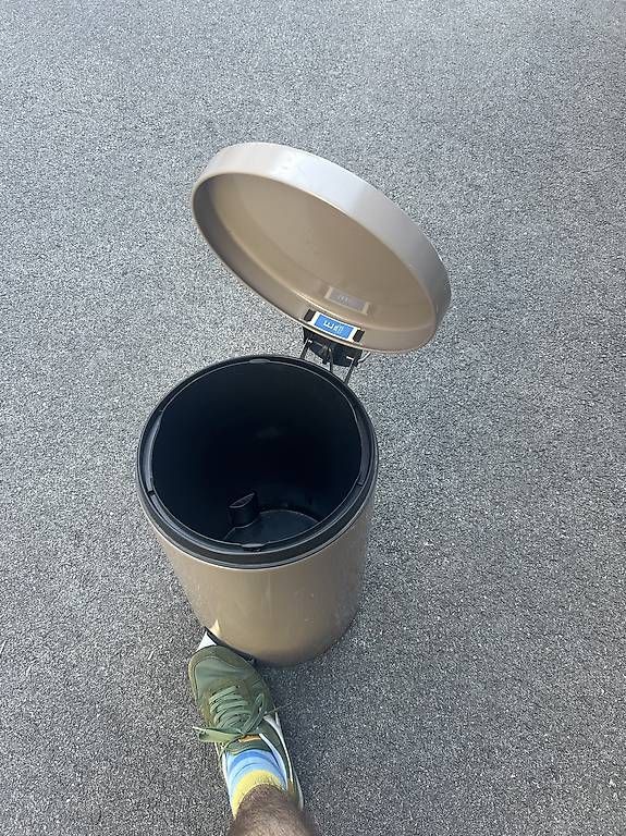 Brabantia Abfalleimer: Poubelle à pédale Brabantia – Gebraucht aus Lausanne von int_2vrq 1