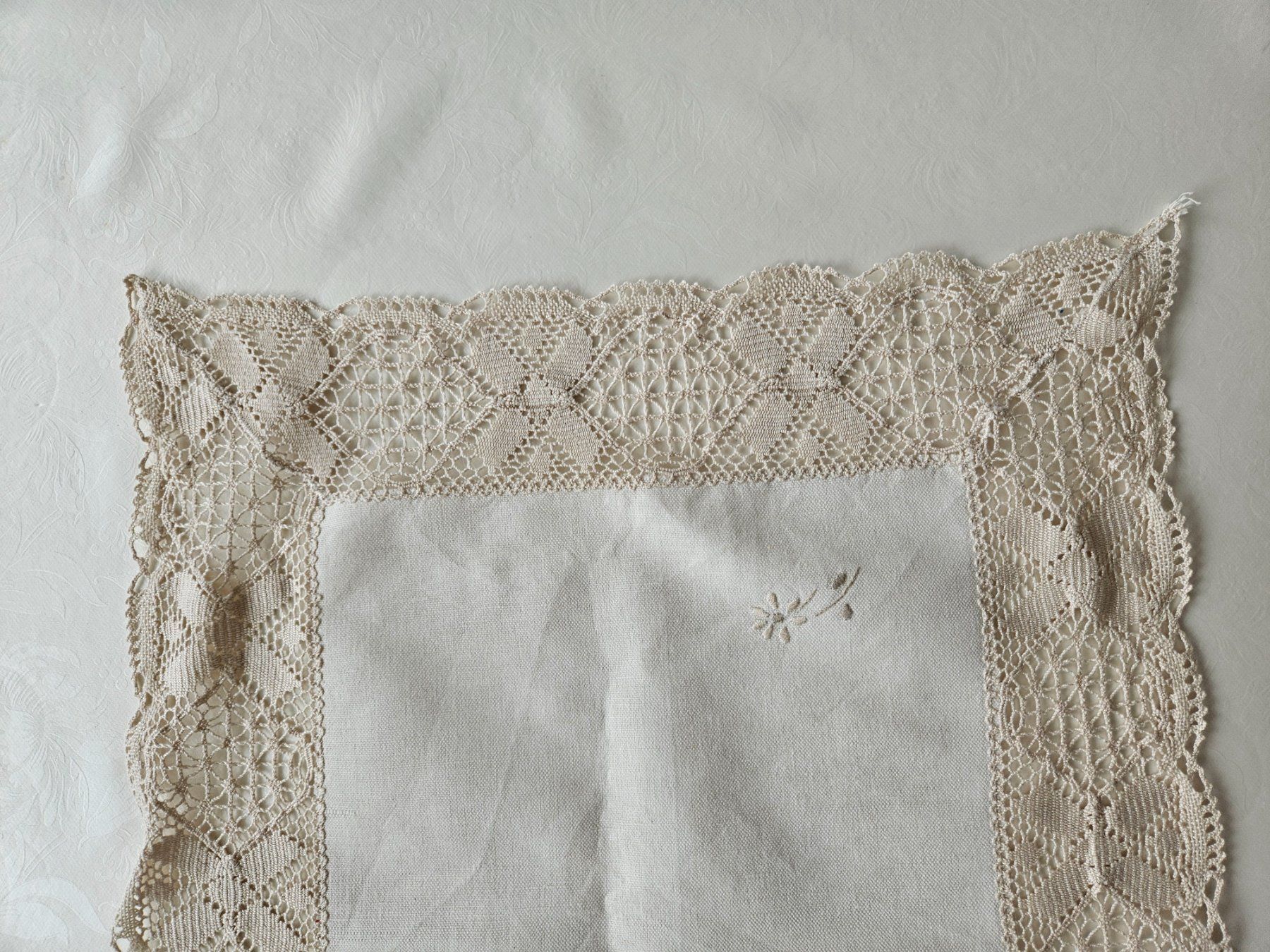 Tutte le decorazioni: Spitzendeckchen Spitzendeckeli 53x46 cm Tischset Shabby Chic – Usato da Gossau ZH venduto da LeoniesDeko 2