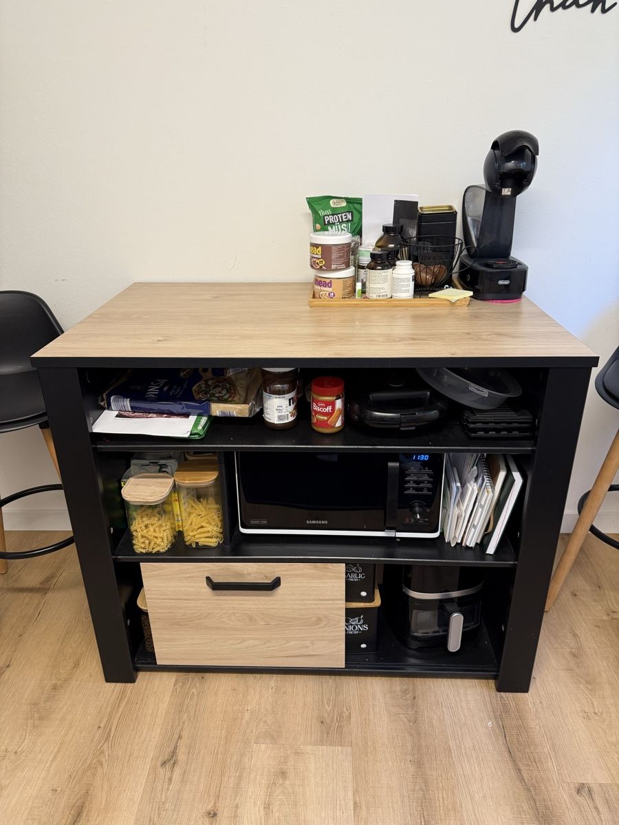 Tische: Bartisch / Kücheninsel mit 2 Stühlen – Gebraucht aus Flawil von ara_pdx9 1