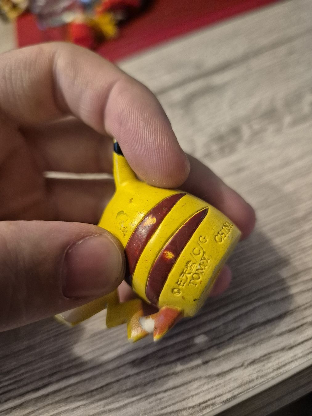 Pokémon Figuren: Pokemon Pikachu Vintage Figur Tomy – Gebraucht aus Ebikon von Claike 2