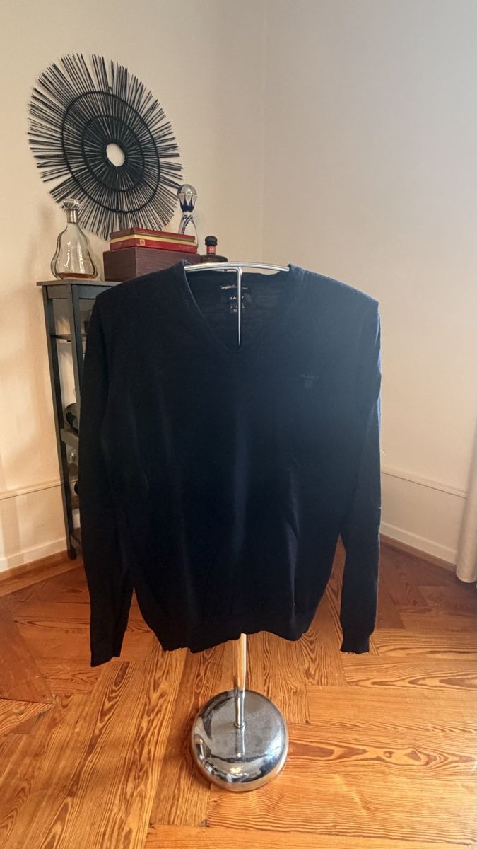 Maglioni & Felpe: Gant Dunkelblauer Pullover aus extrafeiner Merinos wool – Usato da Genève venduto da SwissBoug 1