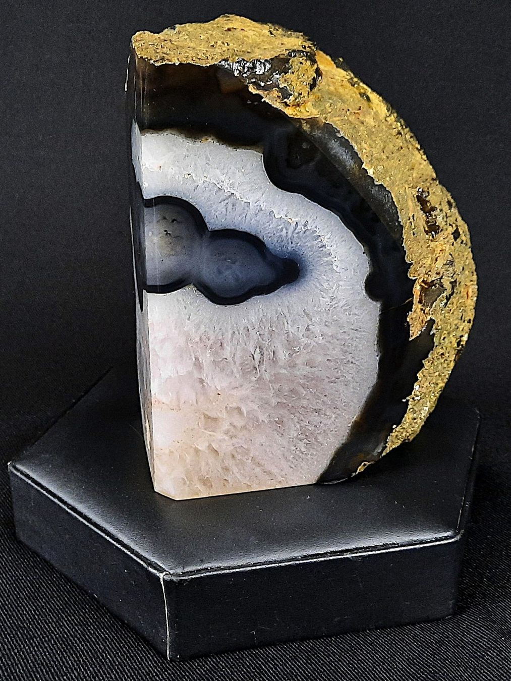 Mineralien & Heilsteine: Achat-Geode mit Quarzkern – Gebraucht aus Beinwil am See von Restwert_Beinwil