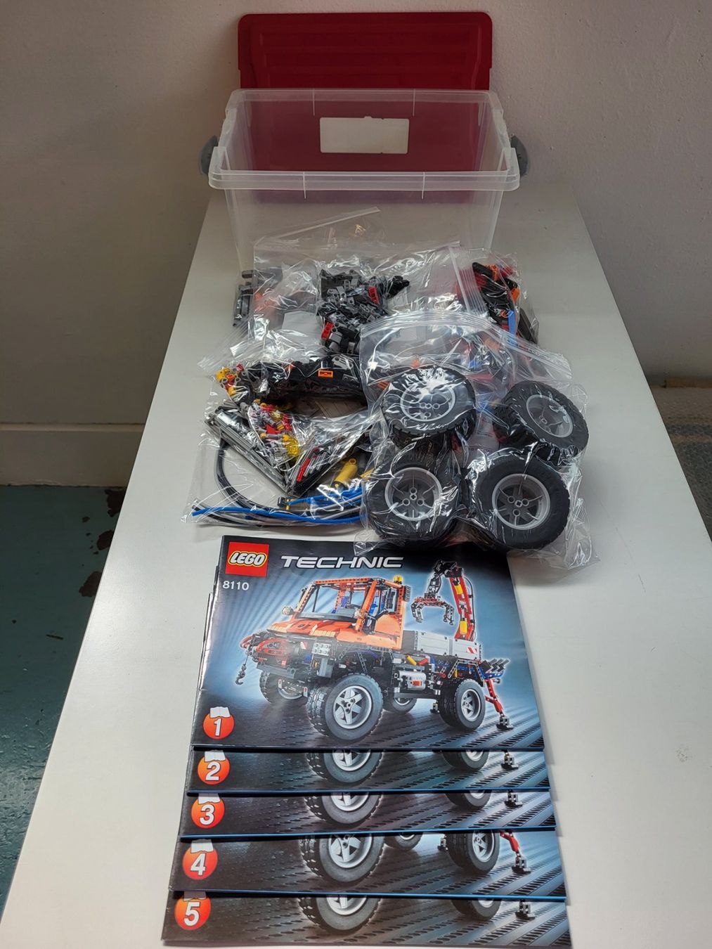Lego Baukästen: Lego Technic Unimog U400 (8110) – Gebraucht aus Brügg BE von POU-BELLE