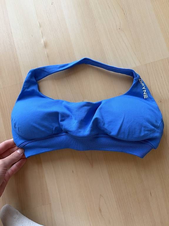 Top: Dfyne sport Bh – Usato da Uttigen venduto da Ninakim2002