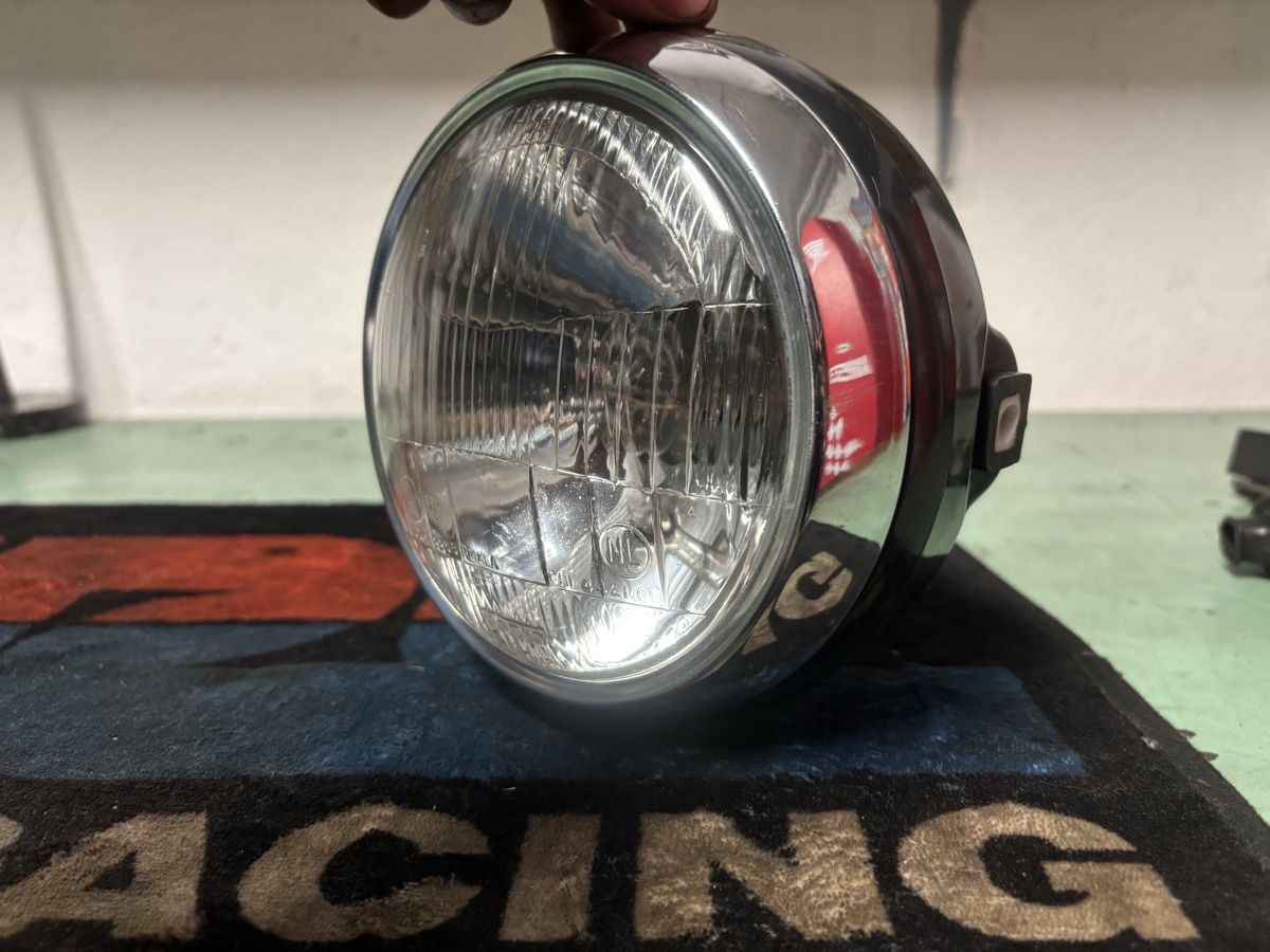 Yamaha Phares: Yamaha XT 125 phare complet – D'occasion à Mézières VD par P-M-C