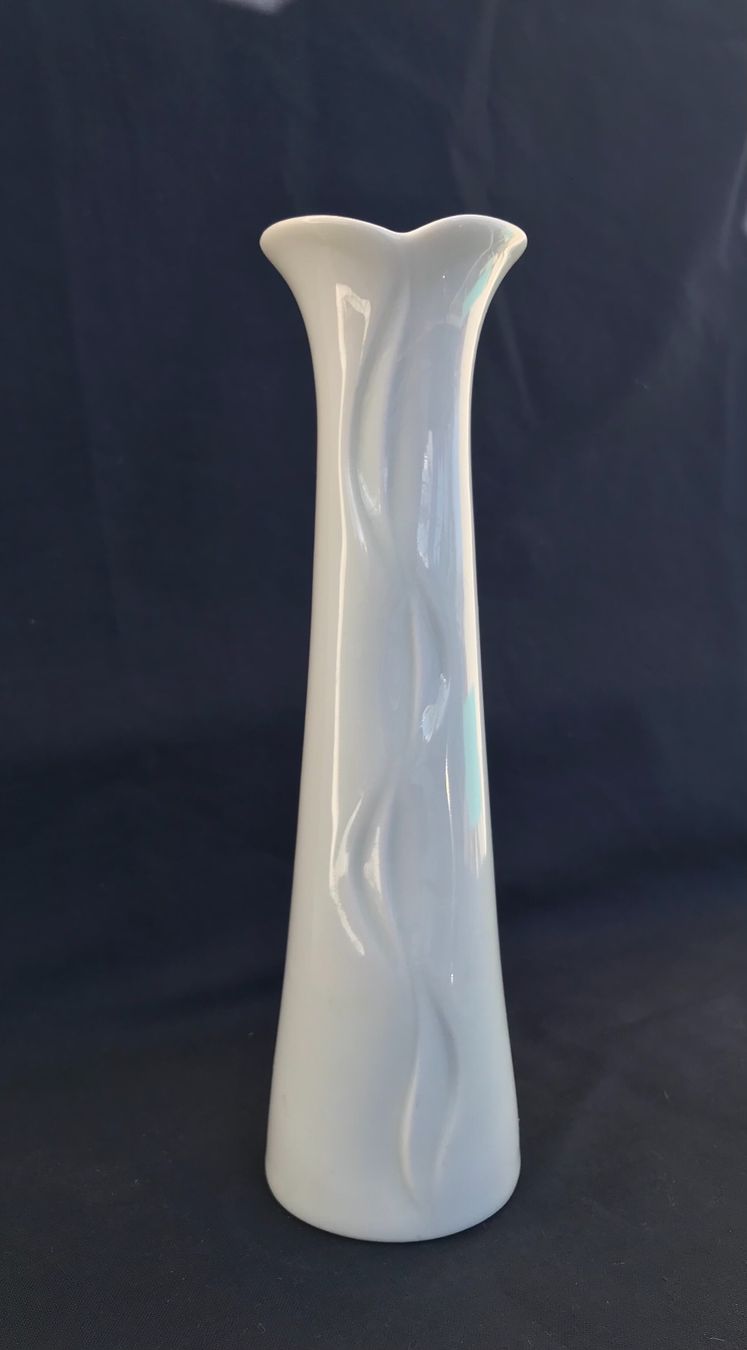 KPM Vasi & Recipienti: KPM Vase / Vaso – Usato da Fribourg venduto da SD1910