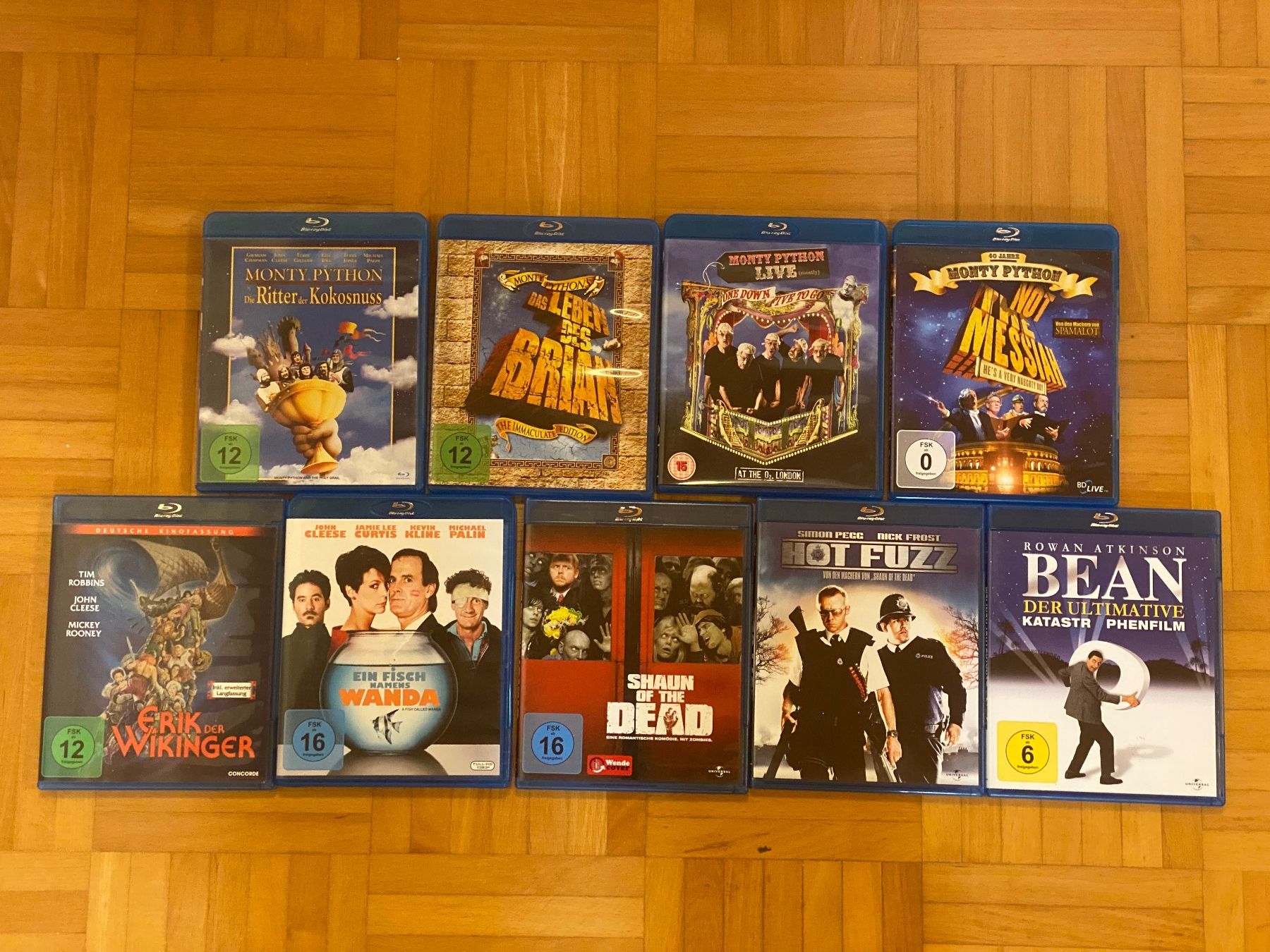 Tutti i DVDs: Monty Python Blu-ray Paket | Leben des Brian | Ritter... – Usato da Allschwil venduto da uh02