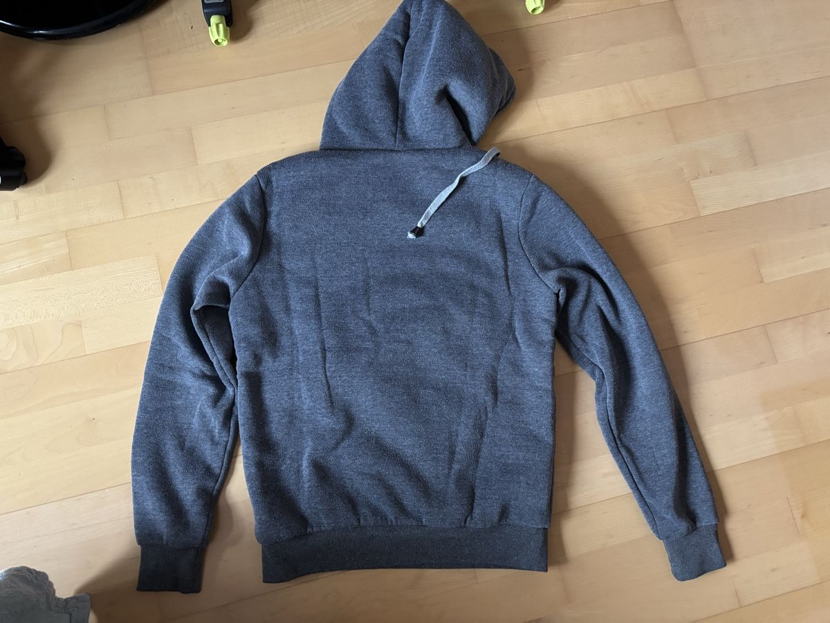 Maglioni & Felpe: Kapuzen Pulli L – Usato da Kesswil venduto da Branca-01 4
