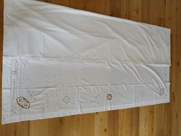Lenzuolo matrimoniale della nonna in cotone ricamato a mano