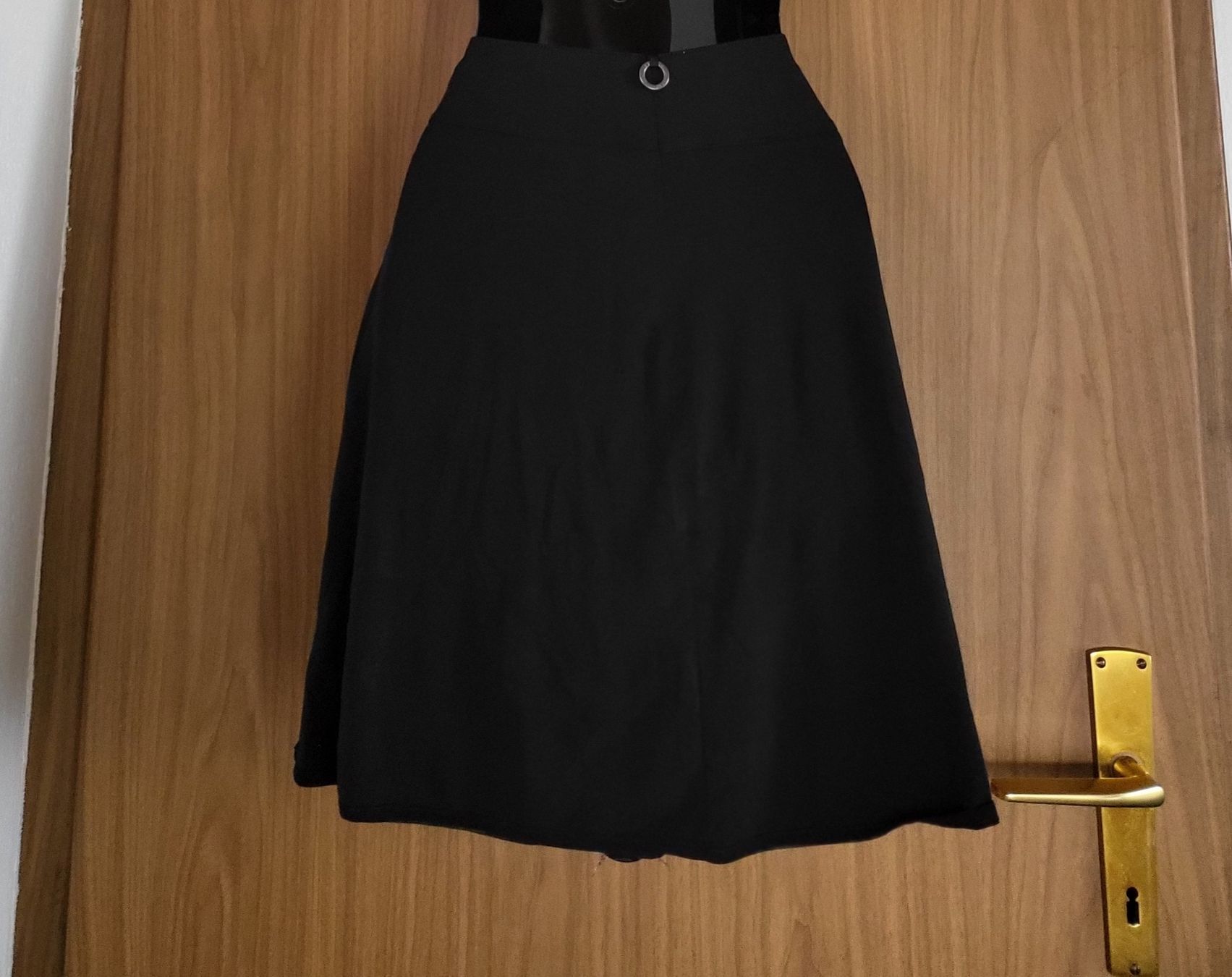 Gonne: Jupe Save The Queen! Taille S, motif original – Usato da Niedergösgen venduto da Eva2410 1