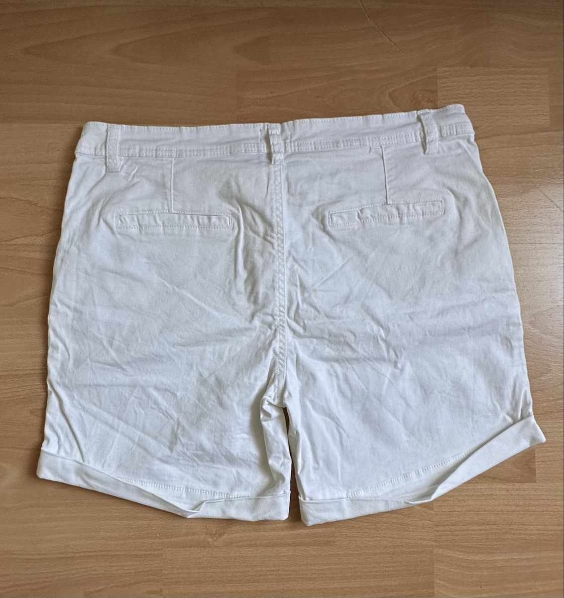 Lotti & Set di vestiti: 2 Shorts Grösse M – Usato da Romanshorn venduto da Butterdog 3