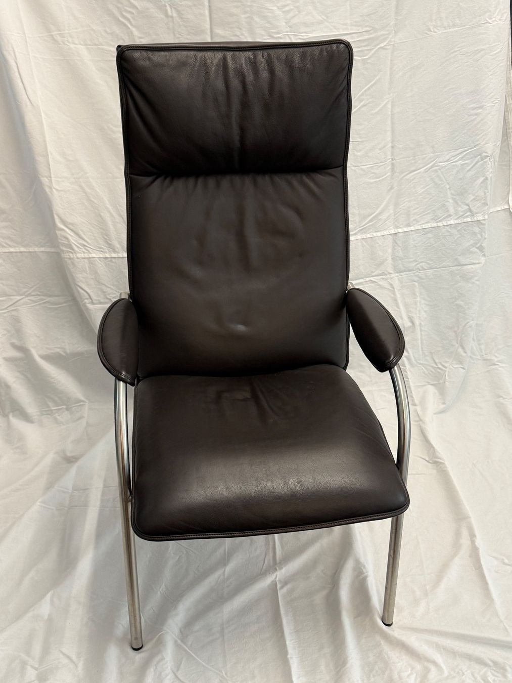 2 Sessel De Sede DS 270 mit 1 Hocker dunkelbraunes Leder (Gebraucht) in ...