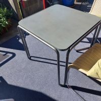 Bauhaus Tisch quadratisch B 76cm, Höhe 67 cm