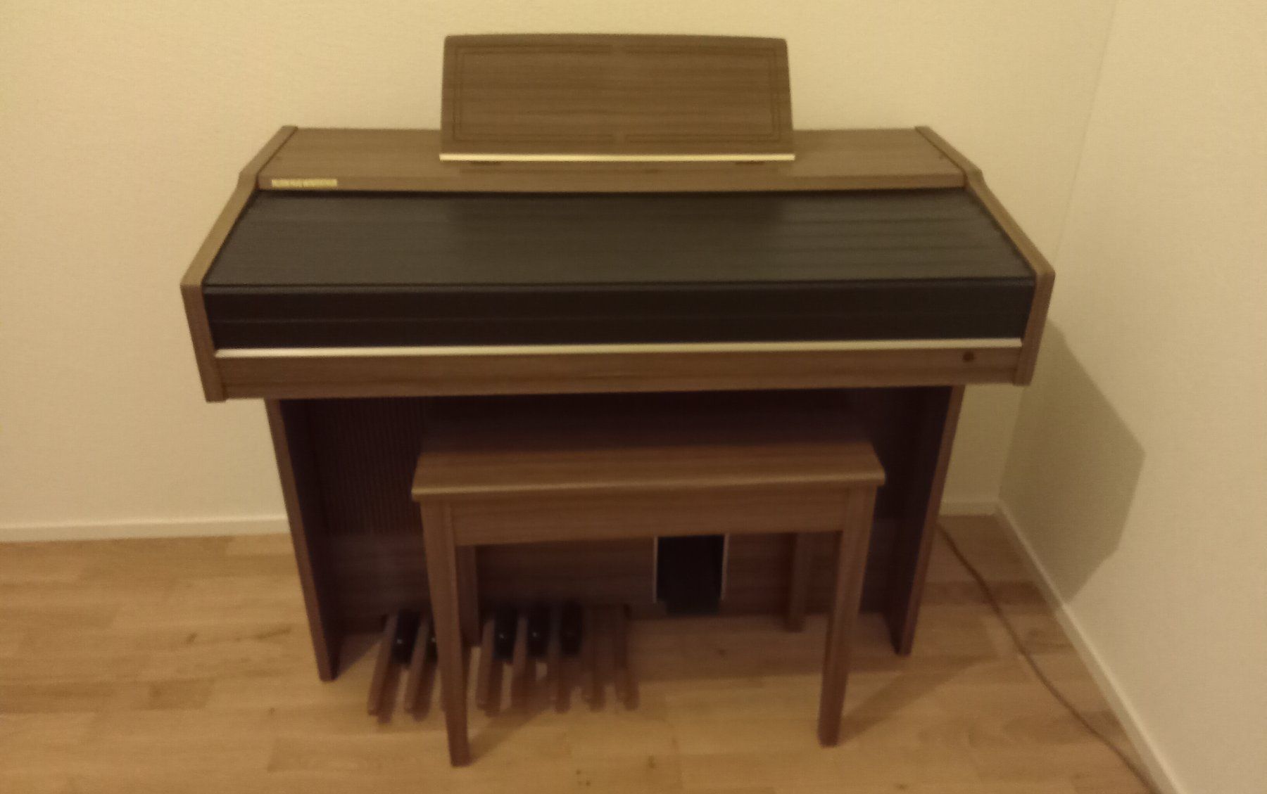 Yamaha Musikinstrumente: Yamaha Orgel mit Hocker – Gebraucht aus Mollis von gar_wqz5 1