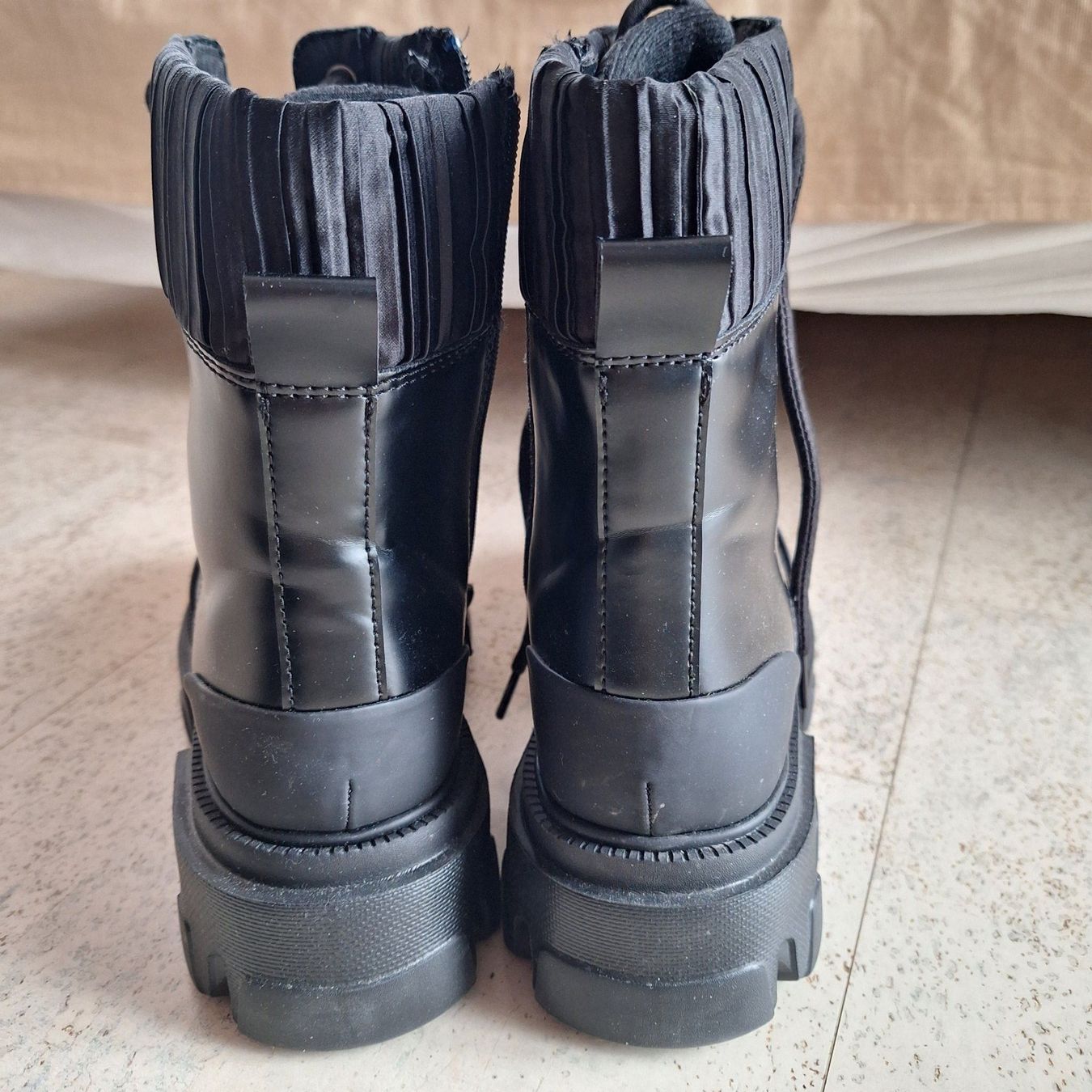 Scarpe da donna: Schwarze Boots Gr. 37 - Neu von Catwalk – Nuovo (secondo la descrizione) da Hettenschwil venduto da Schneuggi2 7