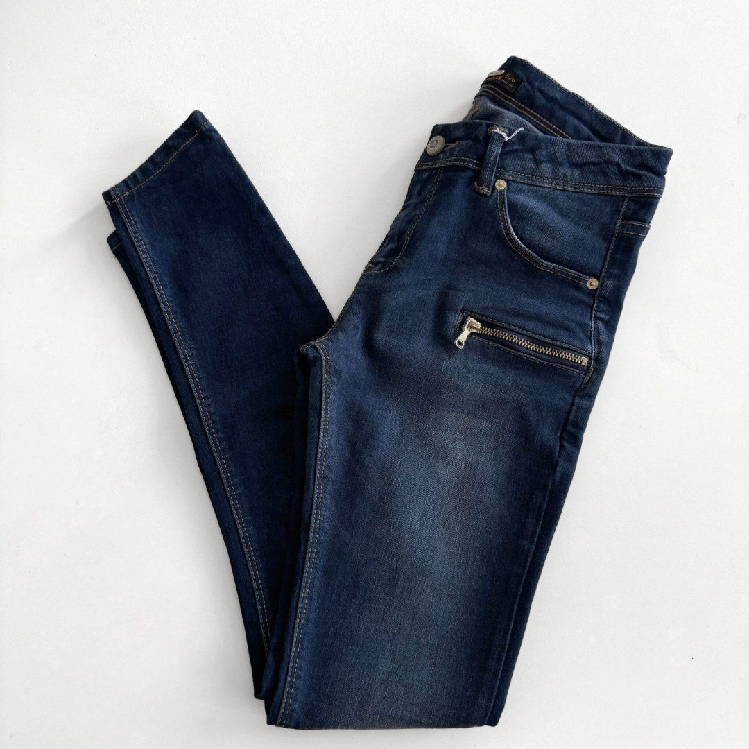 Pull&Bear Jeans: PULL & BEAR Pantalon Jeans Bleu - Taille 36 - NEUF – Nuovo (secondo la descrizione) da Vevey venduto da secondlifevevey