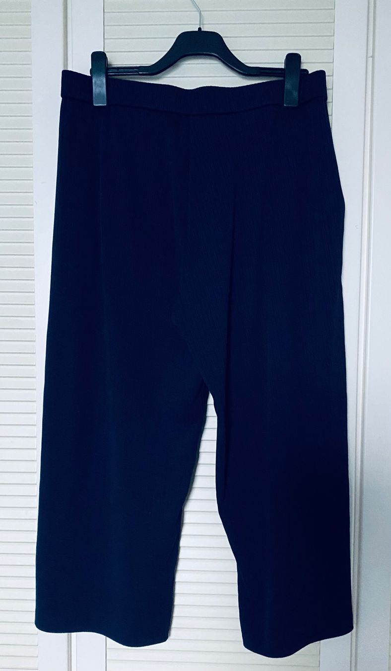 C&A Pantaloni: Leichte 3/4 Damenhose, Gr. 44, C&A, Neu – Nuovo (secondo la descrizione) da Bözberg venduto da RosmarieOb 2