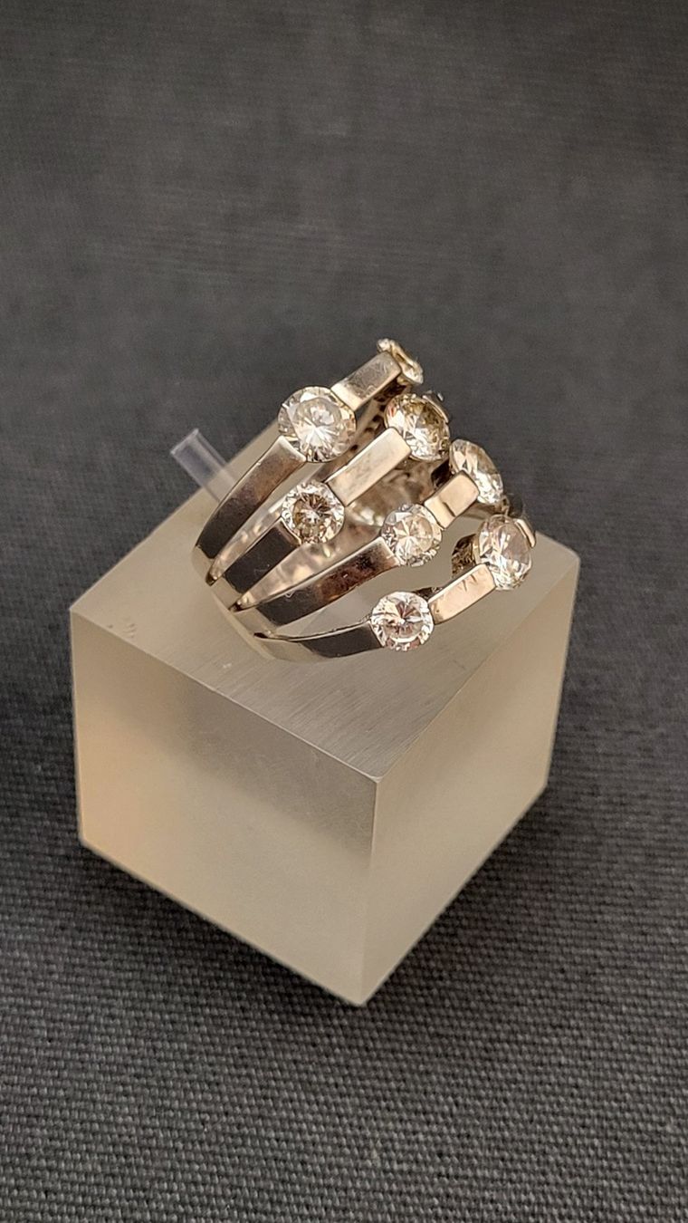Anelli: Silberring 925 mit geschliffenen Steinchen – Usato da Basel venduto da spinne02 7