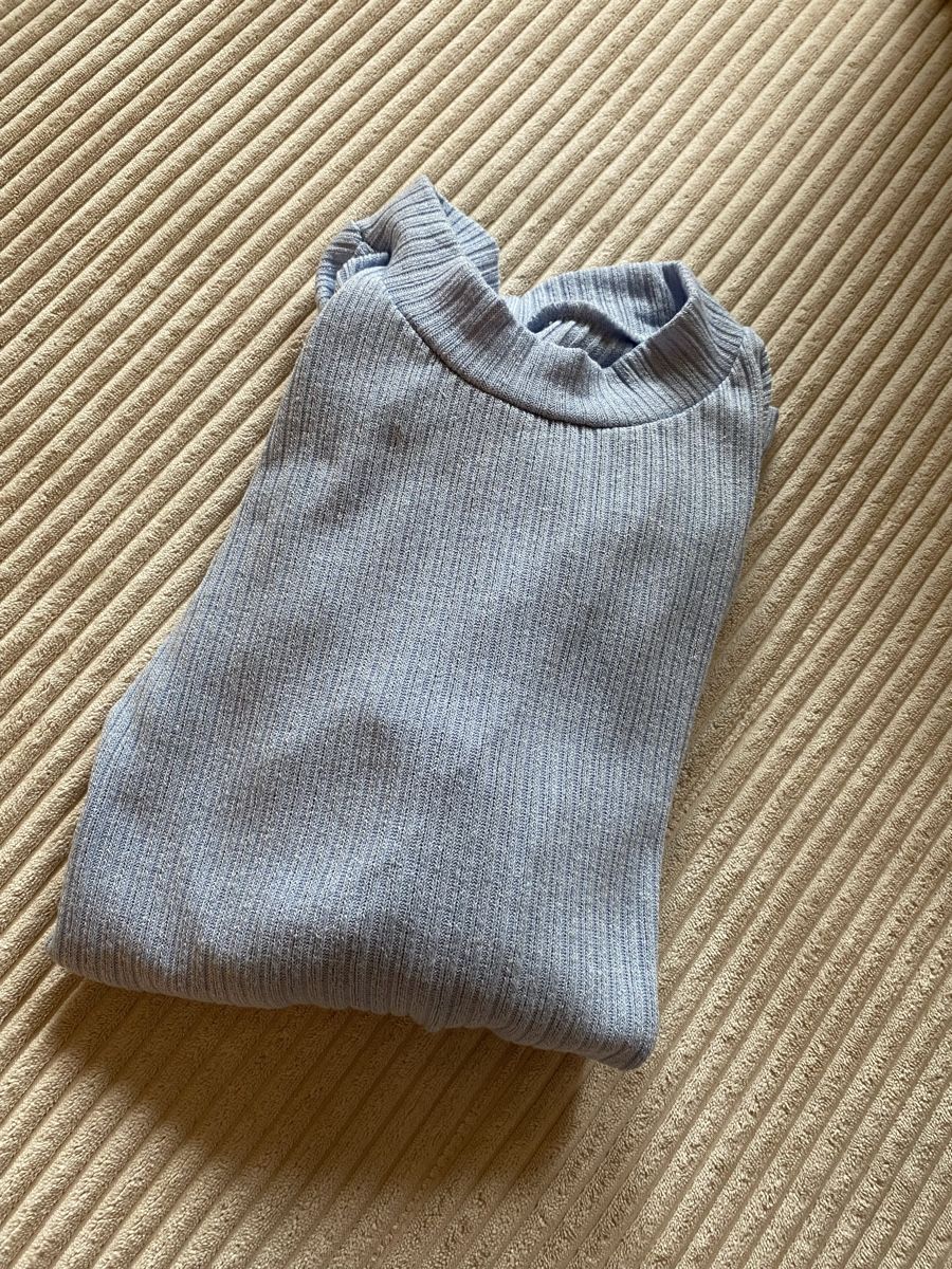 Maglioni & Felpe: Pullover Gerippt Sweatshirt Hellblau Blau Oberteil Gr. S – Usato da Langnau am Albis venduto da cynthia.jolene 4