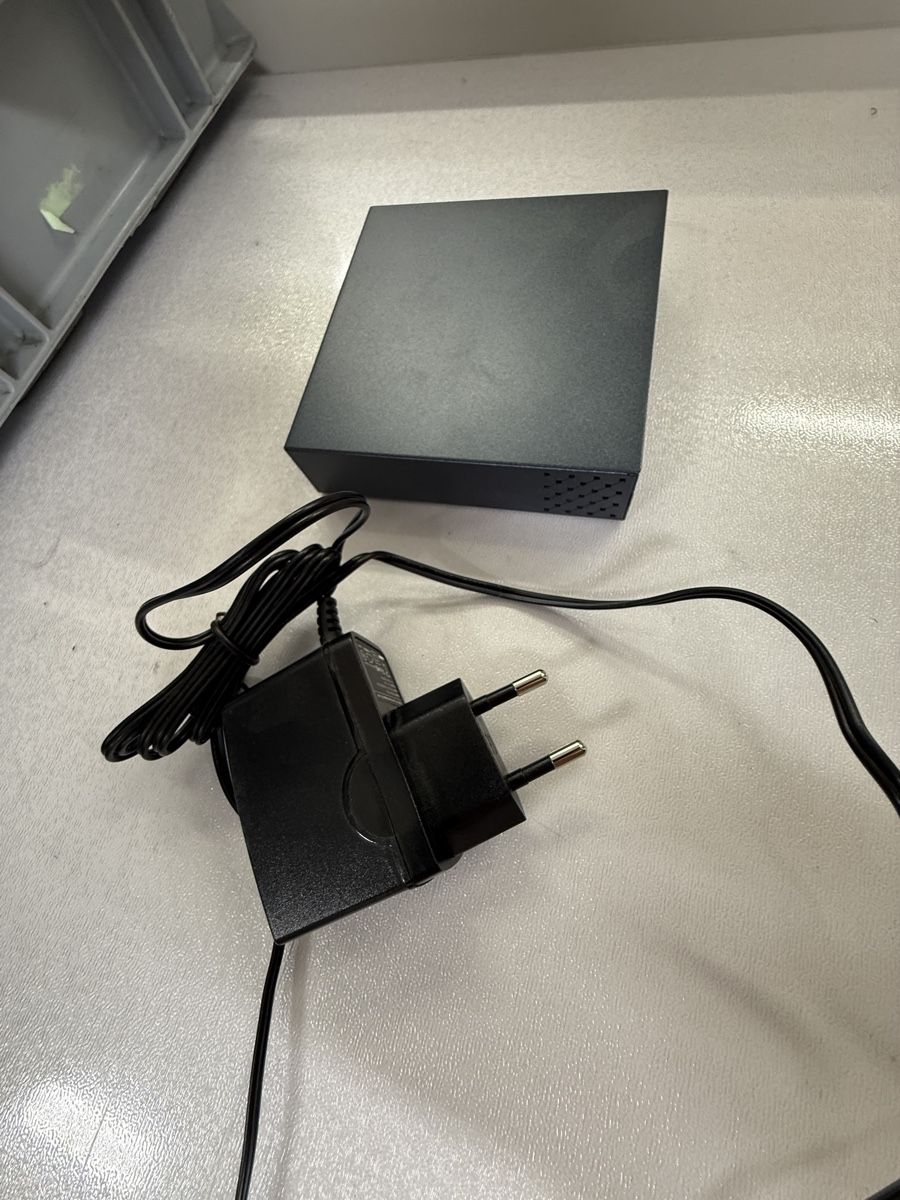 TP-Link Hubs & Switches: Switch tp-link 5 Ports – Gebraucht aus Schlatt ZH von Flaebe