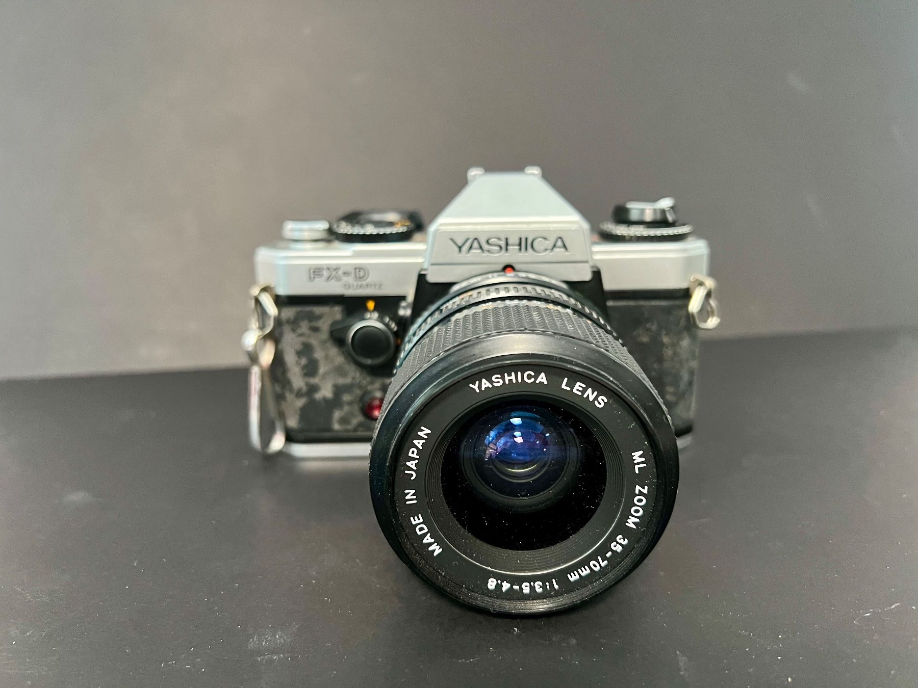 Yashica Fotocamera: Yashica FX-D Quartz – Usato da Sion venduto da ROBY_ROBY_ROBY
