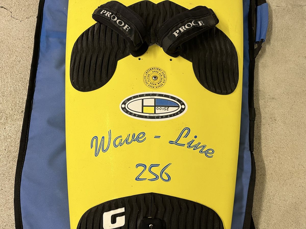 Tavole da surf e di nuoto: Wave-Board 256 von Proof Gran Canaria – Usato da Remetschwil venduto da Beauduc 1