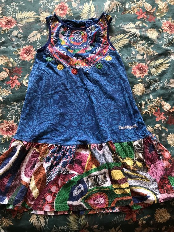 Robe Desigual taille M (Gebraucht) in Chez-le-Bart für CHF 16 - mit Lieferung auf kaufen