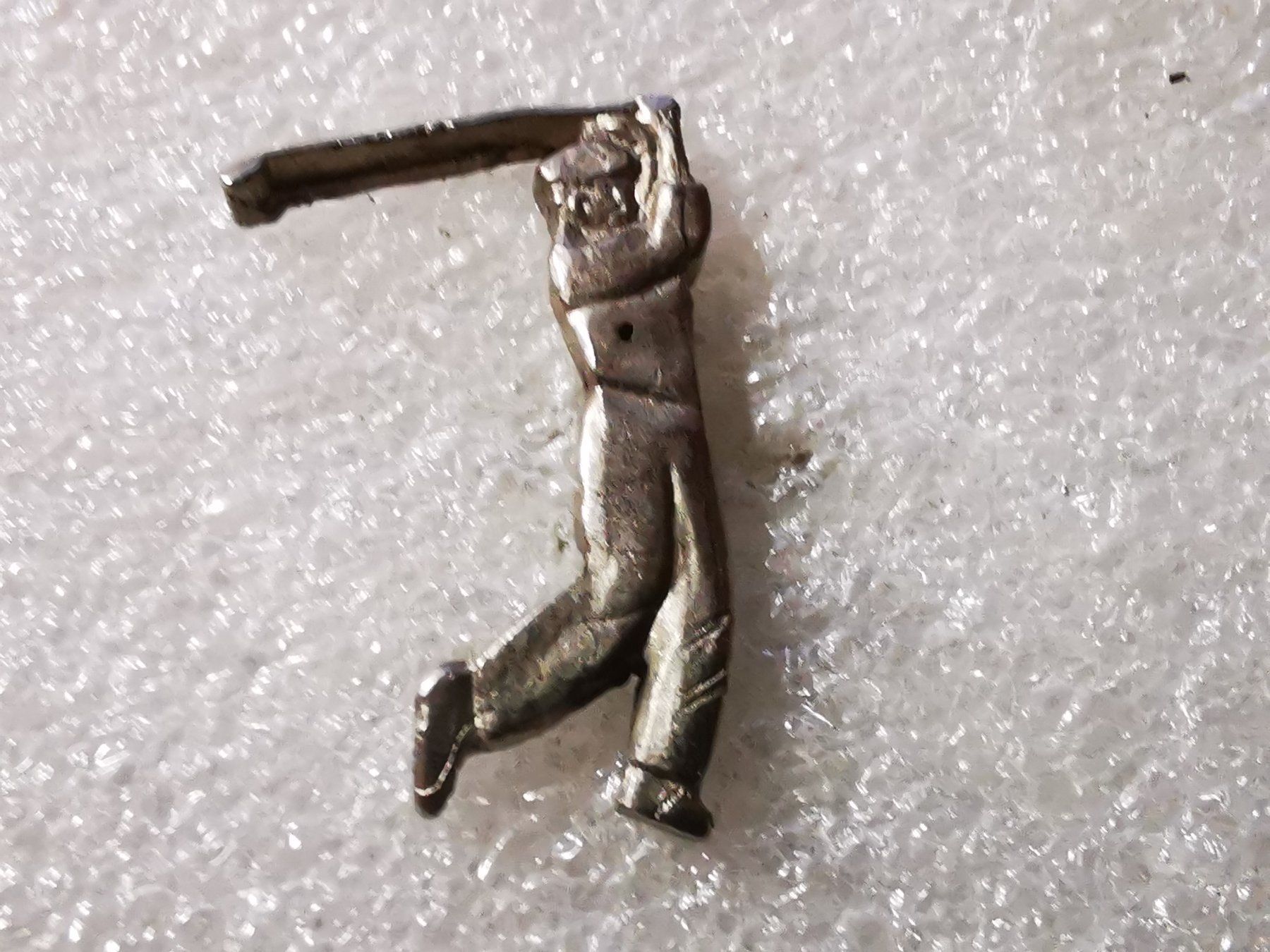 Placchette & Badge: Ansteckpin 131: Golfer – Usato da Oppligen venduto da Pin-Fall-Shop